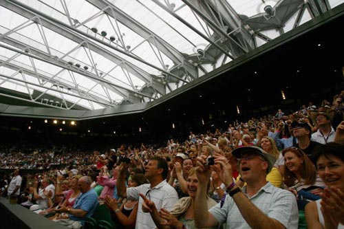 亚博体育官方网站-德罗巴新星败北表现突出，瑞士队前途光明！观众掌声雷动-亚博体育官方网站