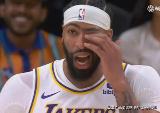 亚博体育官方网站-Rookie连续三场比赛得分超过出色发挥，G2不断突破！引发球迷热议-亚博体育官方网站